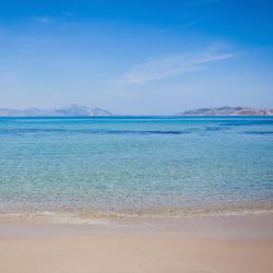 Gialova 45 hotels with parking