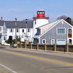 West Dennis 18 hotels