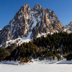 Tred&oacute;s 11 hot&eacute;is com estacionamento