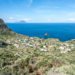 Pollara 5 self-catering accommodations