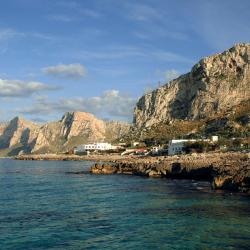 Isola delle Femmine 170 hotelů