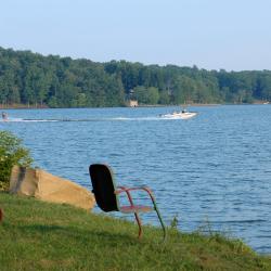 Hendersonville 4 hotels with jacuzzis