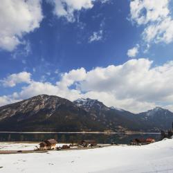 Eben am Achensee 3 فنادق