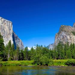 Yosemite Village 2 hôtels