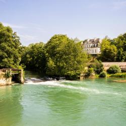 Arcis-sur-Aube 9 hot&eacute;is com estacionamento