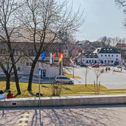 Rača 4 hotels with parking