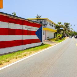 Pinones 2 hotels