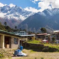 Lukla 7 間飯店