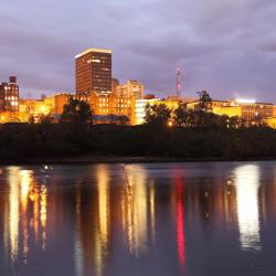 Lynchburg 51 hotels with parking