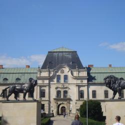 Humenné 10 hotels with parking
