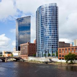 Grand Rapids 83 hotels