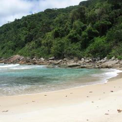 Praia de Araçatiba 38 hotéis