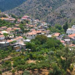 Agros 6 of the cottages