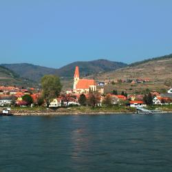 Weissenkirchen in der Wachau 7 family hotels