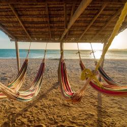 Cabo de la Vela 6 hotels with parking