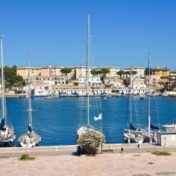 Brindisi 212 hotels with parking