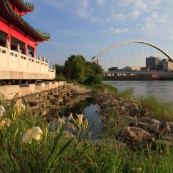 Ankeny 12 pet-friendly hotels
