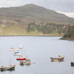 Raasay 3 hotels with parking