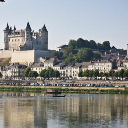 Saumur 96 hotelov