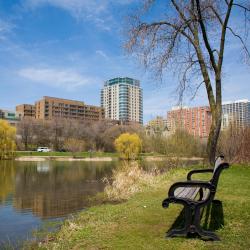 Pantin 32 hotels with parking