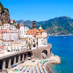 Atrani 44 hotels with parking