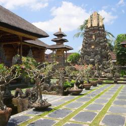 Singaraja 66 hotels with parking