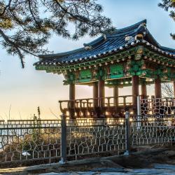 Goseong 9 hotels with parking