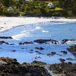 Saint-Pabu 3&nbsp;h&ocirc;tels avec bain &agrave; remous