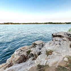 Norwalk 10 hotels with parking