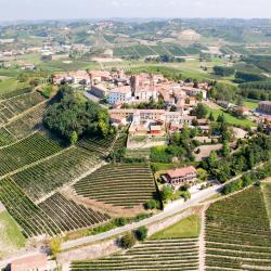 Agliano Terme 6 dovolenkových domov