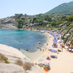 Giglio Porto 3 bed and breakfast