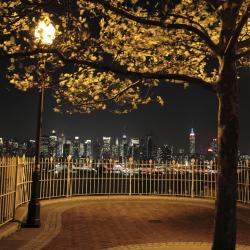 Weehawken 9 khách sạn