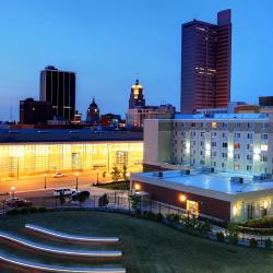 Fort Wayne 66 hotels