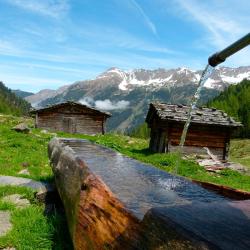 Pettneu am Arlberg 3 Hotels mit Pool