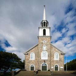 Notre-Dame-du-Portage 3&nbsp;hotell med parkering