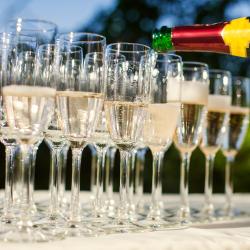 &Eacute;toges 4 hot&eacute;is com estacionamento