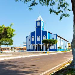 Pirambu 4 hot&eacute;is com estacionamento
