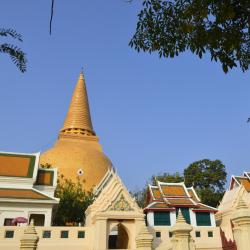 Nakhon Pathom 32 hotels with parking