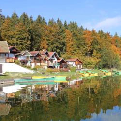 Saint-Point-Lac 5 hot&eacute;is com estacionamento