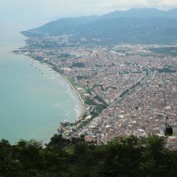 Ordu 3 proprietăți de vacanță aproape de plajă