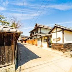 Higashiomi 7 hotels with parking