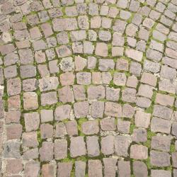 Bailleul 10 hotels with parking