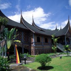 Padang 2 hôtels