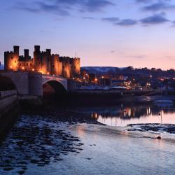 Llandudno Junction 7 holiday rentals