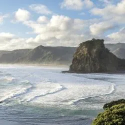Piha 8 cottages