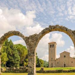 Castel San Vincenzo 1 hotel