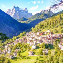 Forno di Zoldo 13 strutture sulle piste da sci