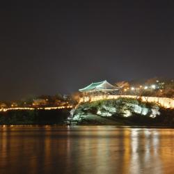 Jinju 15 hotels with parking