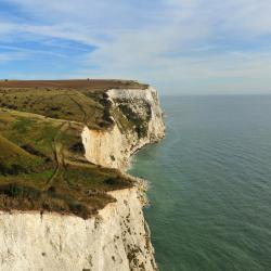 Saint Margaretʼs at Cliffe 3 hotels with hot tubs
