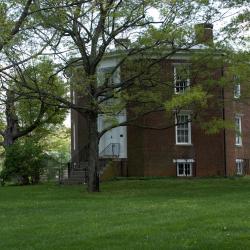 Franklin 12 hotels